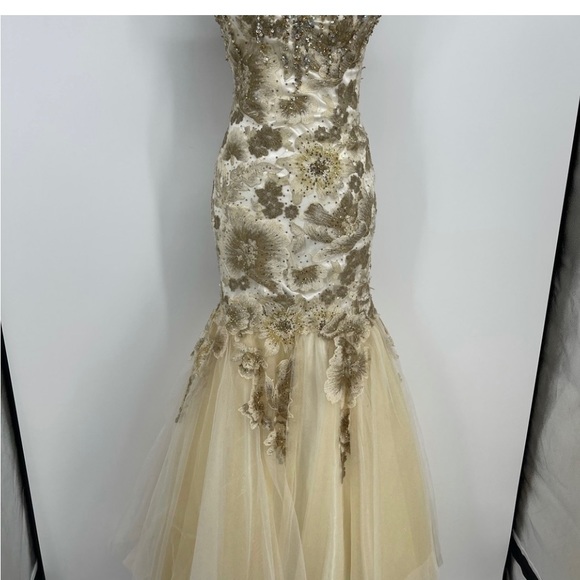 Mac Duggal strapless corset back prom gown - Picture 4 of 16